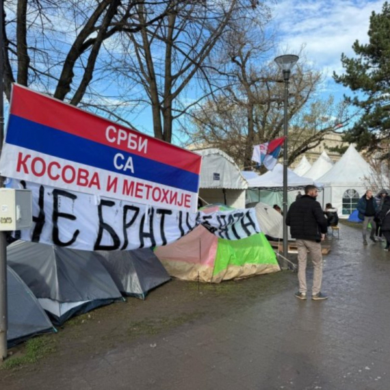 Studenti koji žele da uče organizuju književno veče na Vidovdan: Intoniranje himne, panel i projekcija filma
