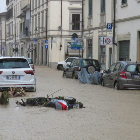 Strašne poplave u Italiji: Skoro 1.500 ljudi zarobljeno, evakuisano njih 248