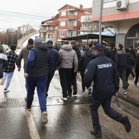 "Neće biti milosti"; Severna Makedonija zavijena u crno; Izbio incident, letele kamenice