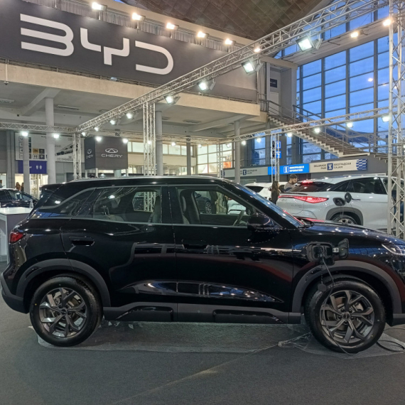 Kineski BYD menja pristup: "Nisu svi spremni za električne automobile"