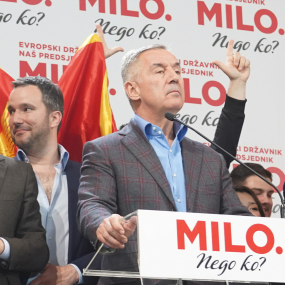 Milo Đukanović: "Dabogda oči jedni drugima povadili"