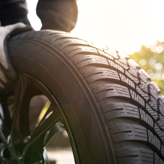 Obavezna zimska oprema od 1. novembra: Šta se pod tim podrazimeva