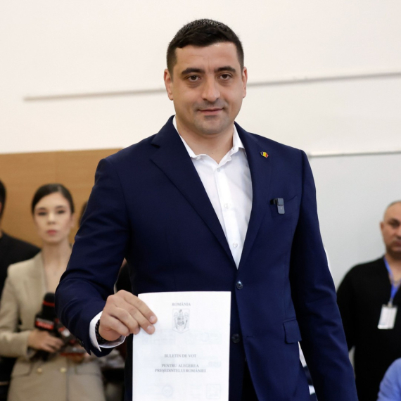 "Rumunski Tramp" uzdrmao političku scenu; Hoće da promeni mapu Evrope, zvecka granicama; Dve zemlje na udaru