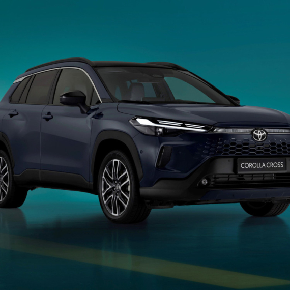 Nova Toyota Corolla Cross: Osvežen dizajn i prvi put GR Sport paket! FOTO