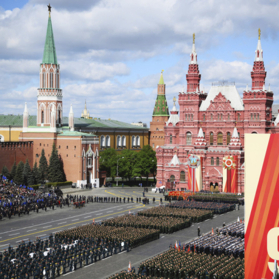 Moskva slavi Dan pobede: Obratio se Putin; Na Paradi 14.000 vojnika, više od 200 vojnih vozila FOTO/VIDEO