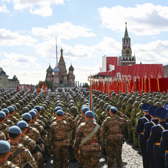 Moskva slavi Dan pobede: Vojska maršira; Obratio se Putin – poslao snažnu poruku FOTO/VIDEO