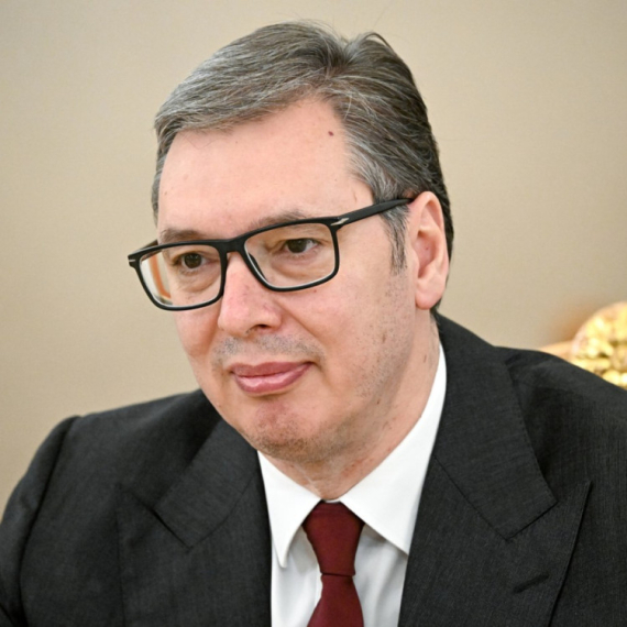 Vučić stigao u Tiranu; Učestvuje na samitu Evropske političke zajednice