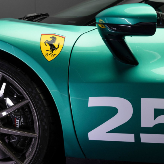Električni Ferrari ipak ne stiže ove godine