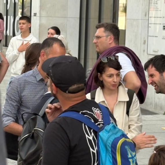 Toliko o nezavisnosti CRTE; Raša Nedeljkov sa blokaderima u Briselu FOTO