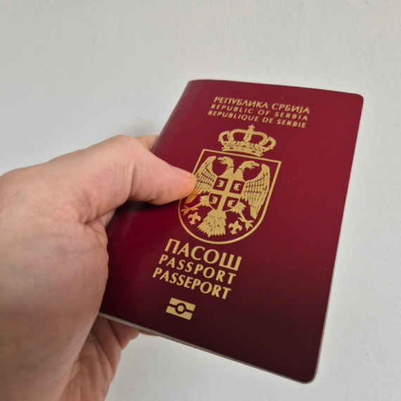 Lakše do lične karte i pasoša: Unapređena usluga "eZakazivanje" na eUpravi