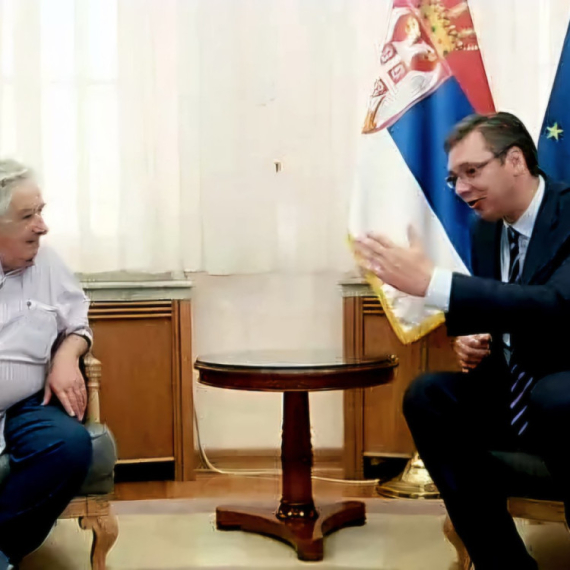 Vučić izjavio saučešće povodom smrti Muhike: Lider čija harizma počiva na skromnosti FOTO