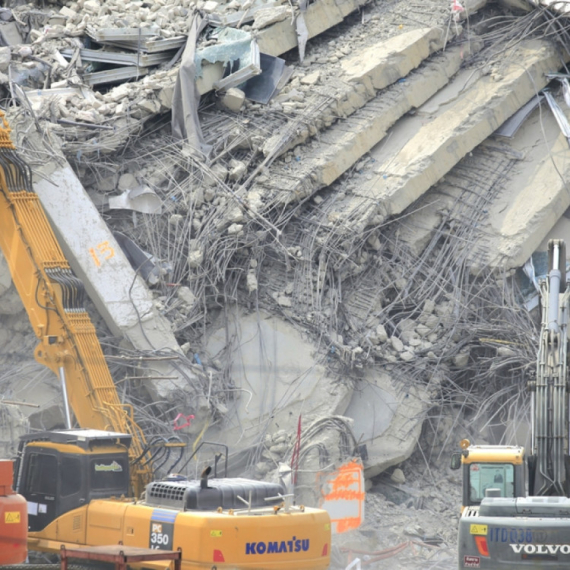 Devastating earthquake hits Greece: 6.1 magnitude - tsunami warning issued PHOTO/VIDEO