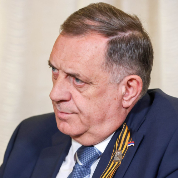 Dodik: Ako se istorija prekraja, žrtve postaju dželati, a oslobodioci zločinci