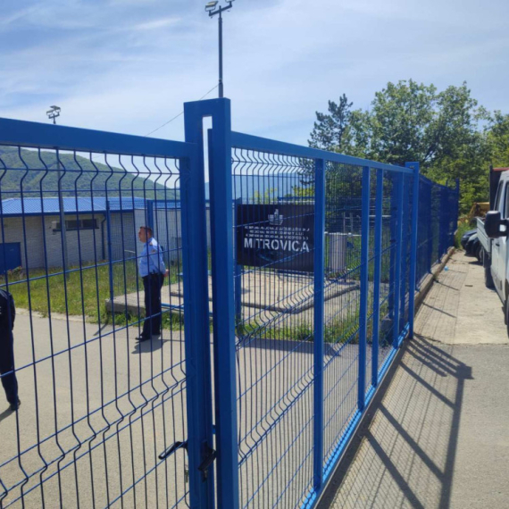 Kurtijeva tortura se nastavlja: Tzv. kosovska policija upala u postrojenje Regionalnog vodovoda FOTO/VIDEO