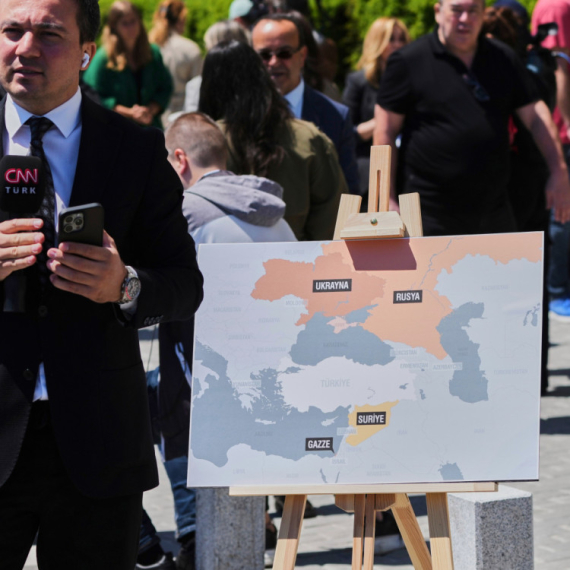 Ukrajina besna posle razgovora: "Opsednuti su"
