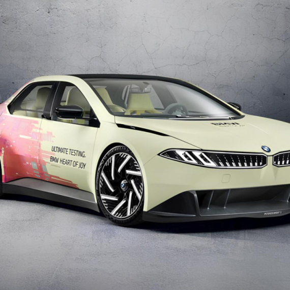 Maske su pale: Ovako će izgledati električni BMW M3! FOTO/VIDEO