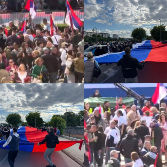 Najveći svenarodni sabor u Nišu; Građani pristupaju Pokretu; "Tu smo da pokažemo zajedništvo" FOTO