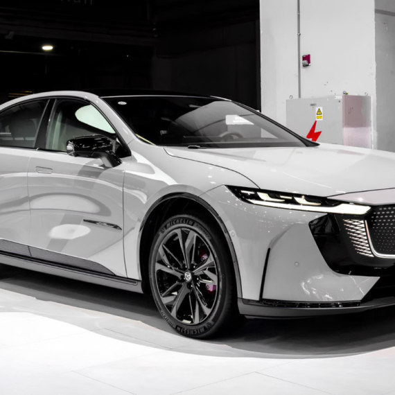 Mazda 6e Sports Edition izgleda kao BMW M Sport – ali po mnogo nižoj ceni FOTO