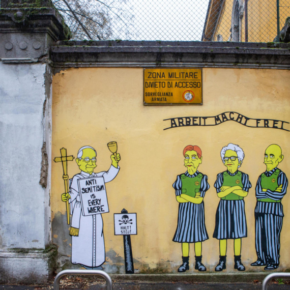 Vandalizovan mural "Simpsonovi u Aušvicu": "To je antisemitizam" FOTO