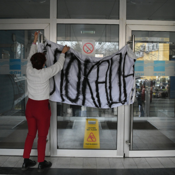 Skandal: Blokaderi predali peticiju za vanredne izbore – na listi niko potpisan FOTO
