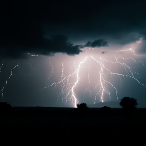 Blokirana Velika Britanija: Zatvoreni putevi i železnica, izdato upozorenje VIDEO