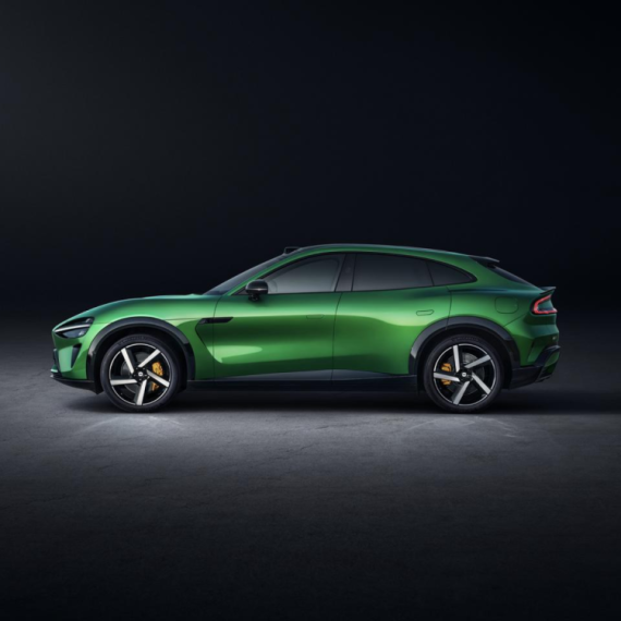 Kina Kinezima: Xiaomi svegnuo Teslu sa trona