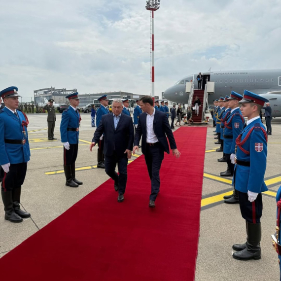 Mali dočekao Orbana: Dobro došao, prijatelju! FOTO