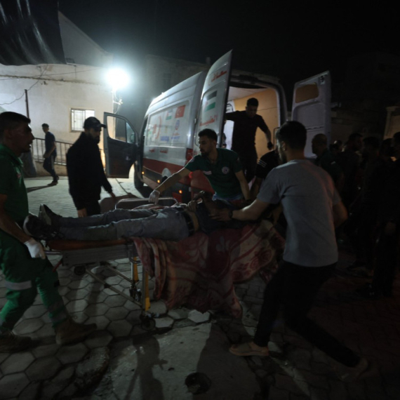 Izrael i dalje gađa Gazu: Ubijeno pet Palestinaca