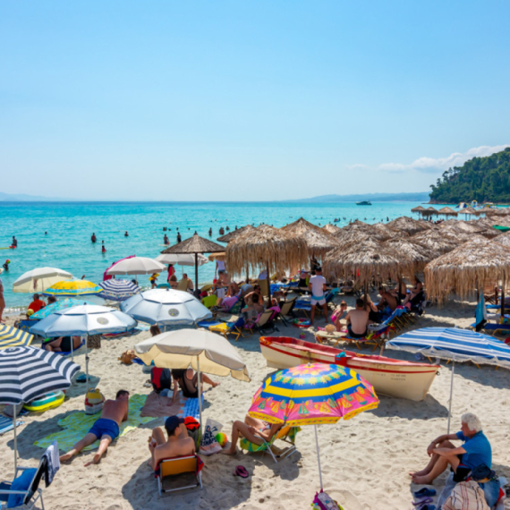Neverovatna scena na plaži u Dalmaciji: Ljudi prasnuli u smeh zbog prizora FOTO