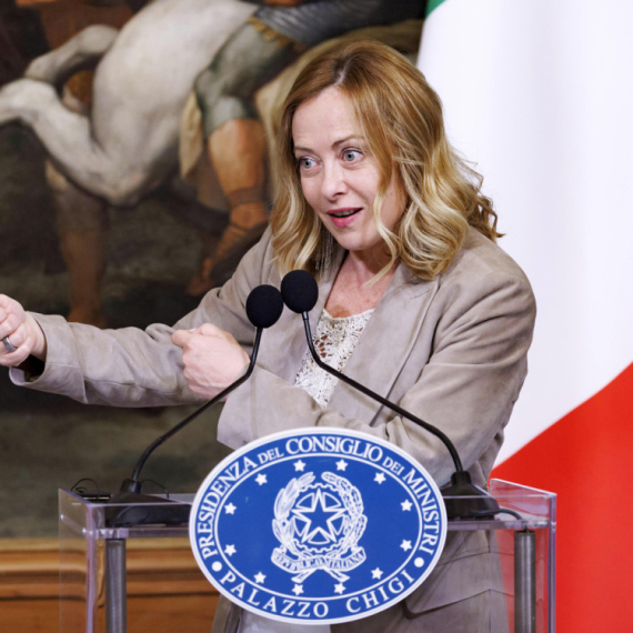 Melonijeva se uvredila: Sram vas bilo!