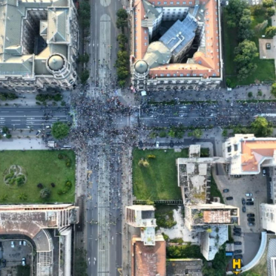 Novo maltretiranje građana: Najavljivali "epohalni skup", okupilo ih se manje od 3.000 FOTO