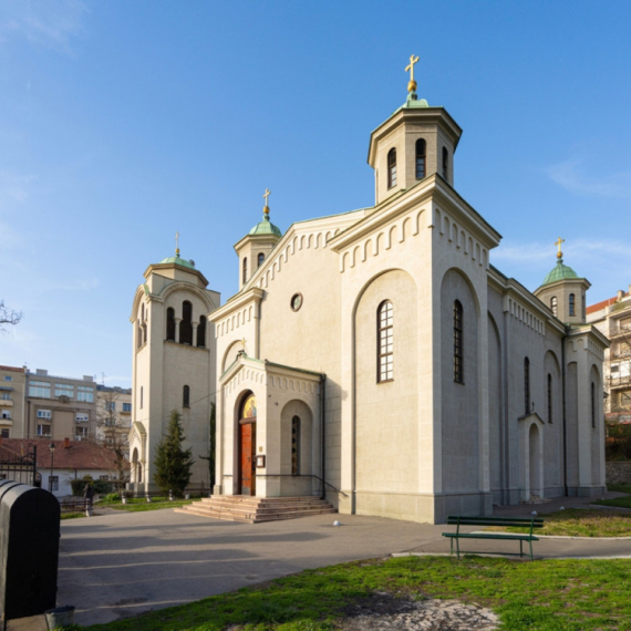 Sveti Sava ponovo među nama: Mošti stigle u Vaznesenjski hram VIDEO