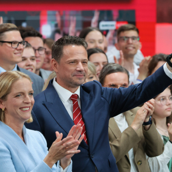 Poljska ima novog predsednika?; Jedan kandidat proglasio pobedu