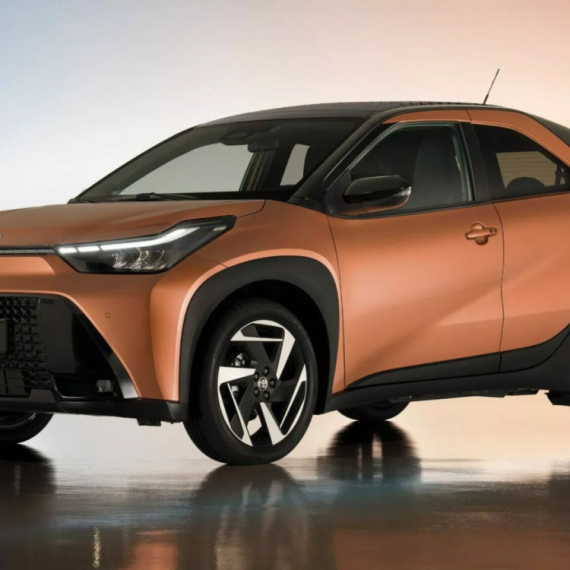 Najmanja Toyota postaje hibrid: Aygo X unapređen za 2025. godinu FOTO