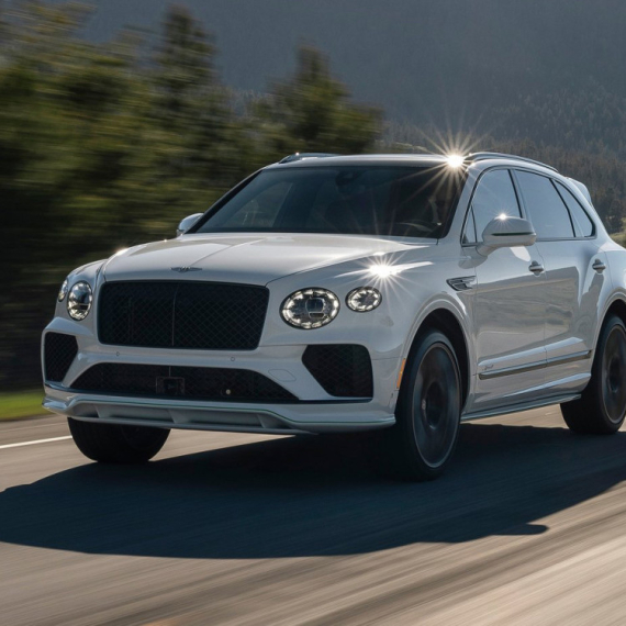 Bentley želi da poverujemo da manji motor može biti bolji FOTO