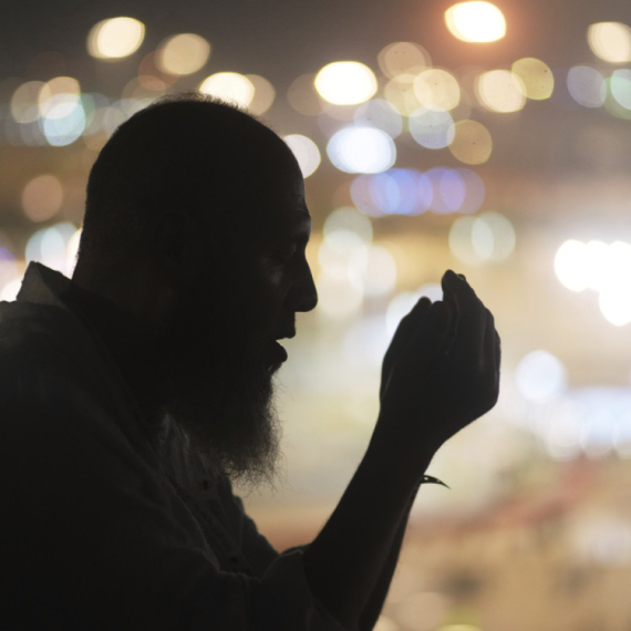 Muslimanski vernici obeležavaju prvi dan Kurban-bajrama