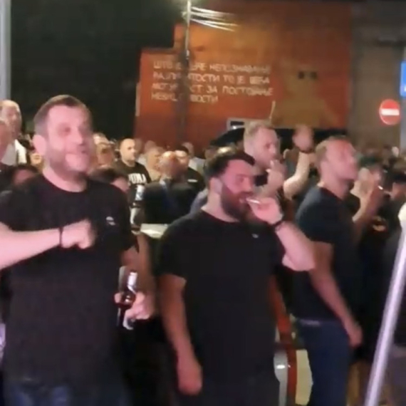 Slavi se pobeda u Zaječaru: "Aco, Srbine!" VIDEO