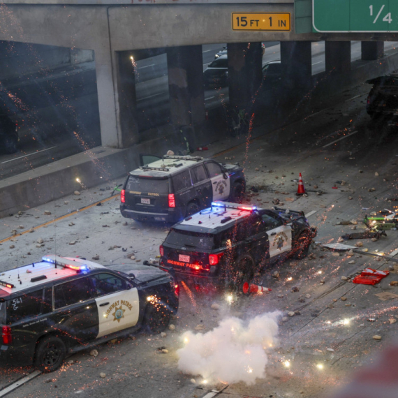 Marines "on hold"; Chaos spreads across America; Police cars vandalized PHOTO/VIDEO
