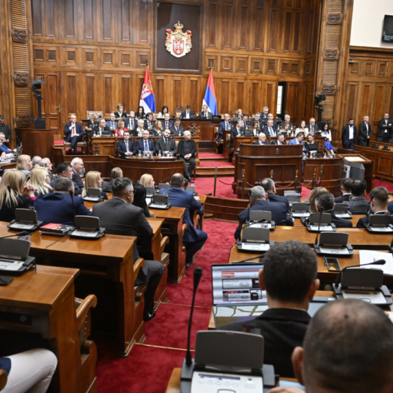 Skupština Srbije danas o predlozima medijskih zakona i Alimentacionom fondu