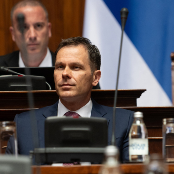 Mali poručio Aleksiću: Gnusne laži, decu moram da zaštitim; Gladne hijene ne prezaju ni od čega