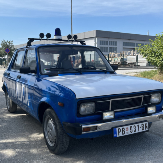 Povratak milicijskog "Stojadina": Čačanin oživeo čuvenu plavu Zastavu 101! FOTO