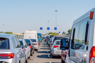 Slika za Haos na granicama nakon urušavanja mosta; Čeka se i do neverovatnih 16 sati