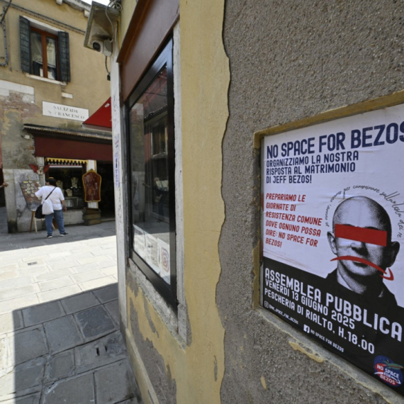 Protesti i nemiri: Ljudi u Veneciji besni zbog venčanja milijardera VIDEO