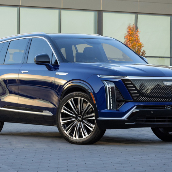 Američki proizvođač utvrđuje svoju poziciju u Evropi: Stiže luksuzni SUV sa 615 KS! FOTO