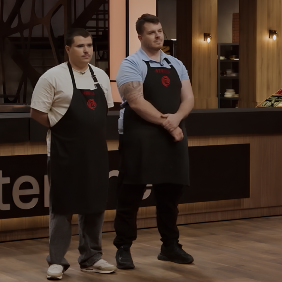 Suze u studiju: On napušta takmičenje, ali uz pohvale VIDEO