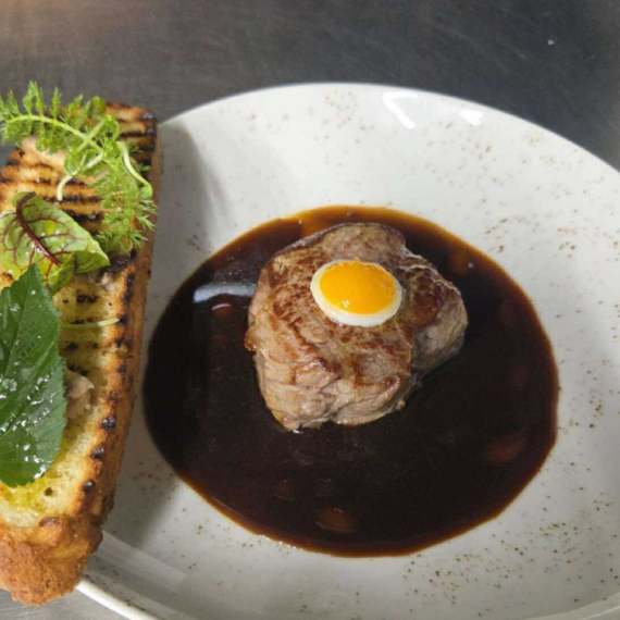 Starting Salary €1,500: Vasilije Shares What It's Like to Be a Chef in Germany