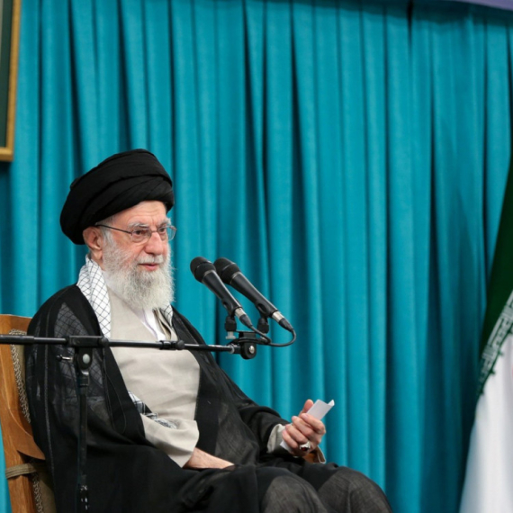 Ajatolah Hamnej upozorava: Amerikanci će izazvati regionalni rat