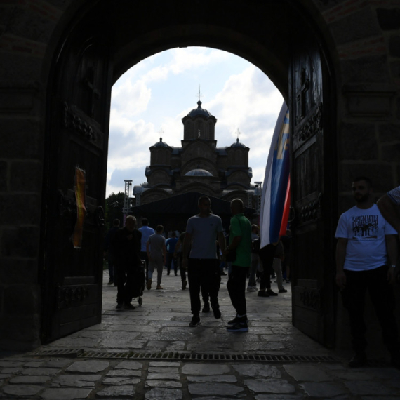 Kurtijev teror ne prestaje: Tokom obeležavanja Vidovdana privedeno 17 osoba