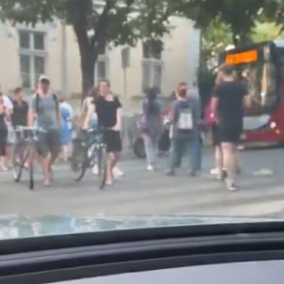Namerno blokiraju ulice; Pogledajte šta rade VIDEO