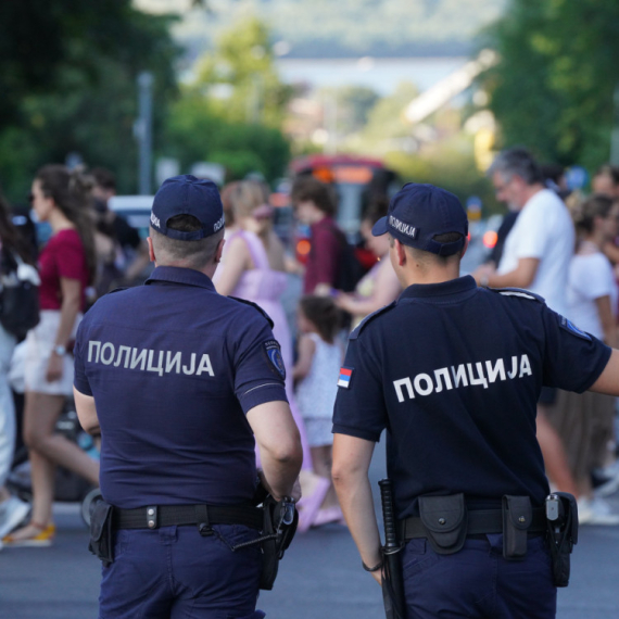 Pomoćnik direktora policije: Većina blokada uklonjena, privedena 44 blokadera
